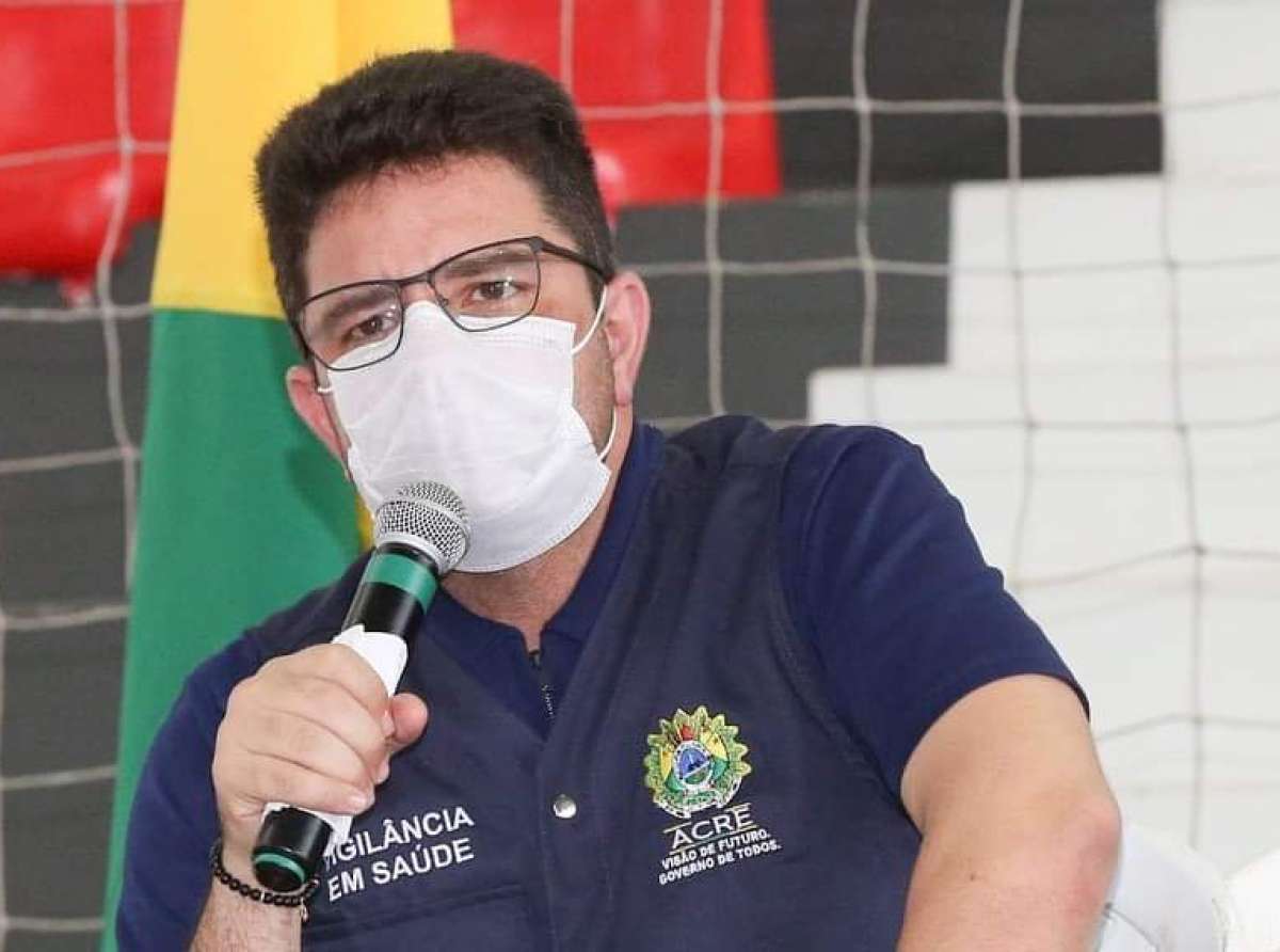 Gladson fecha parceria com hospitais privados para reforçar ações de combate à Covid-19